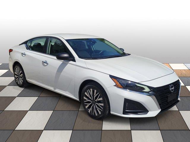 used 2024 Nissan Altima car, priced at $15,826