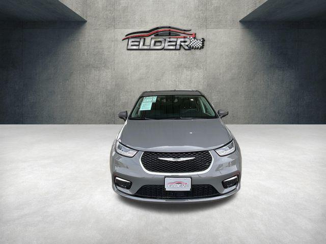 used 2023 Chrysler Pacifica car, priced at $22,500