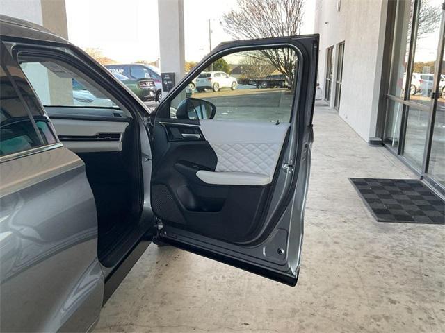 used 2023 Mitsubishi Outlander car, priced at $25,500