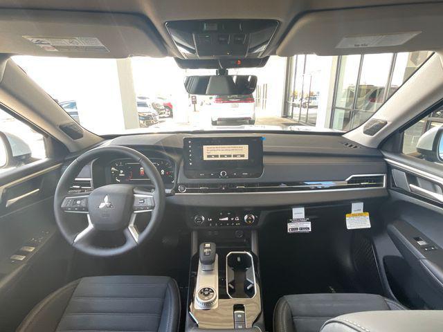 new 2026 Mitsubishi Outlander car, priced at $47,620