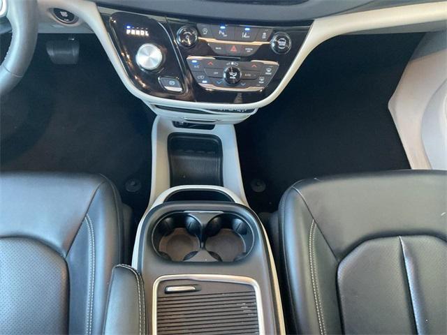 used 2023 Chrysler Pacifica car, priced at $22,000