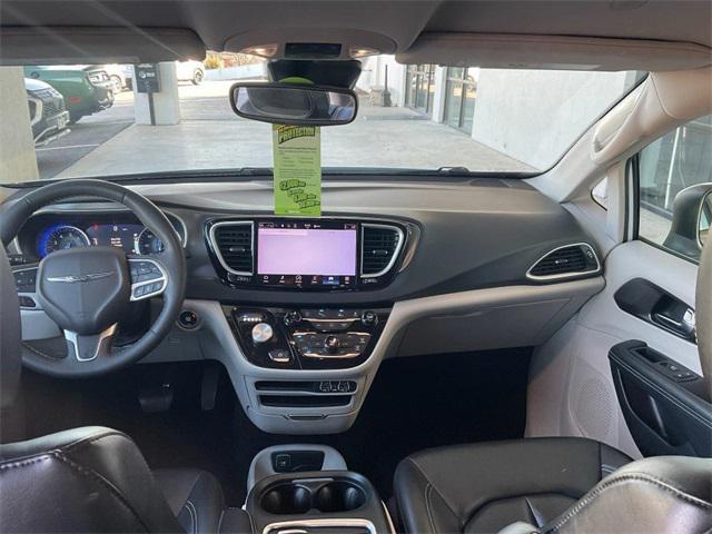 used 2023 Chrysler Pacifica car, priced at $22,000