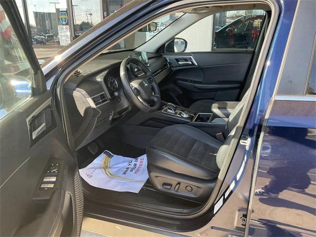 used 2024 Mitsubishi Outlander car
