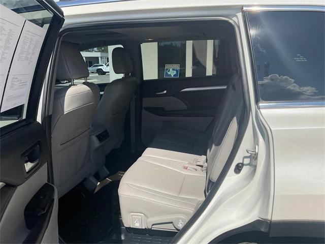used 2019 Toyota Highlander car, priced at $23,750