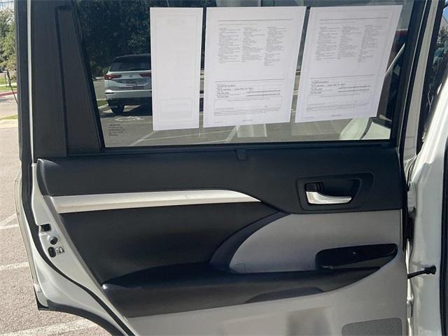 used 2019 Toyota Highlander car, priced at $23,750