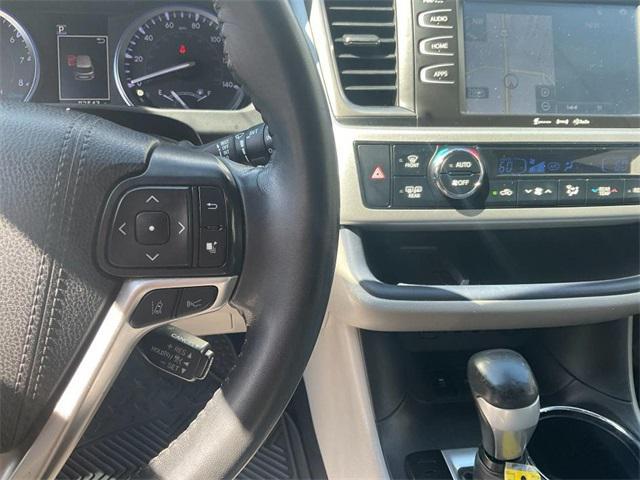 used 2019 Toyota Highlander car, priced at $23,750
