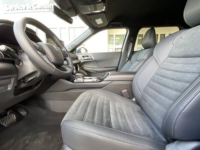 new 2026 Mitsubishi Outlander car, priced at $41,195