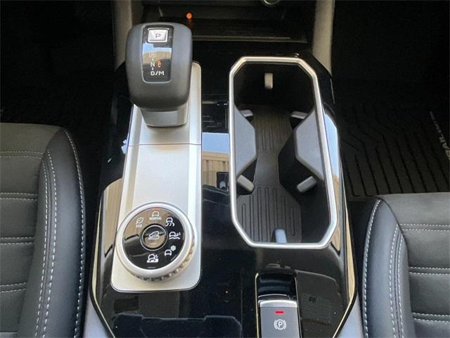 new 2025 Mitsubishi Outlander car, priced at $44,260