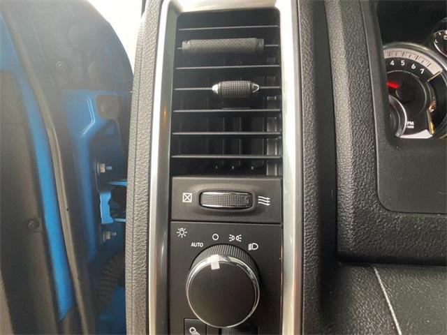 used 2021 Ram 1500 Classic car, priced at $25,000