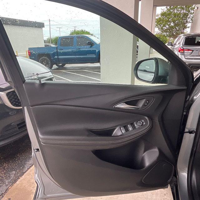 used 2025 Buick Encore GX car, priced at $22,977