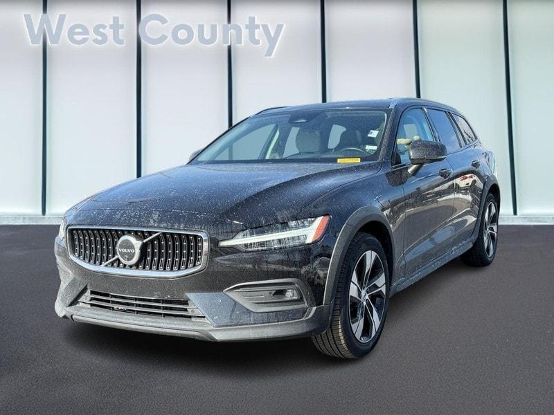 used 2025 Volvo V60 Cross Country car, priced at $35,000