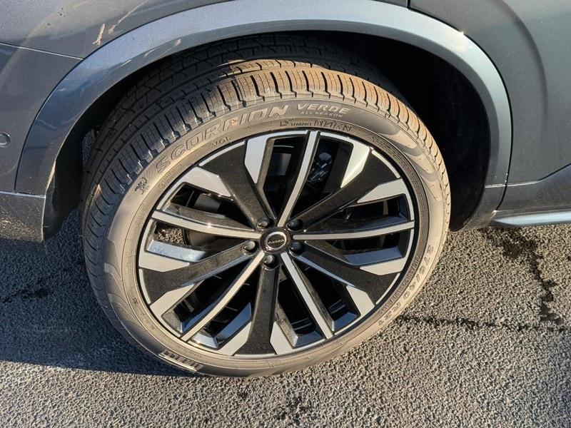 new 2026 Volvo XC90 car, priced at $75,535
