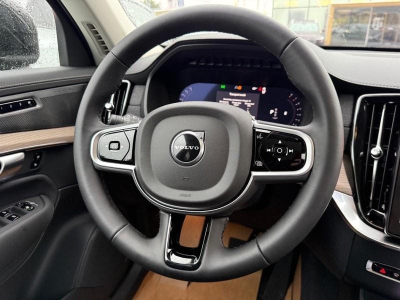 new 2026 Volvo XC90 car, priced at $71,825