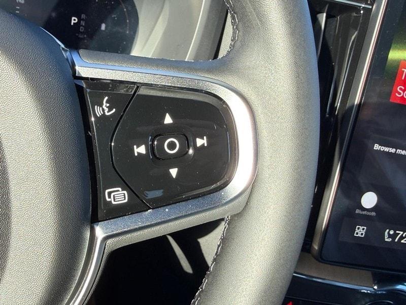 new 2026 Volvo XC60 car, priced at $59,375