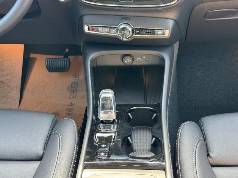 new 2026 Volvo XC40 car, priced at $54,085