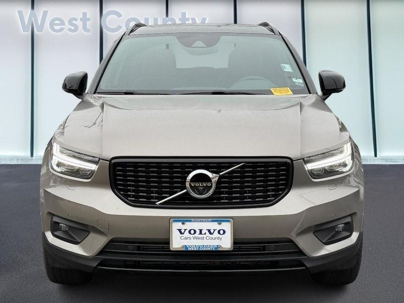 used 2022 Volvo XC40 car, priced at $27,500