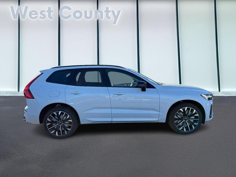 new 2026 Volvo XC60 Plug-In Hybrid car, priced at $75,235
