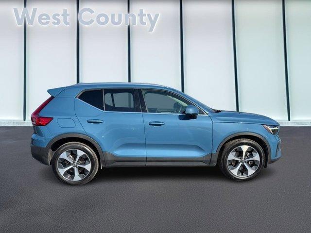 used 2025 Volvo XC40 car, priced at $33,855