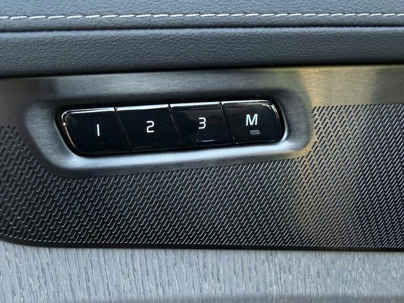 new 2026 Volvo XC90 Plug-In Hybrid car, priced at $85,625