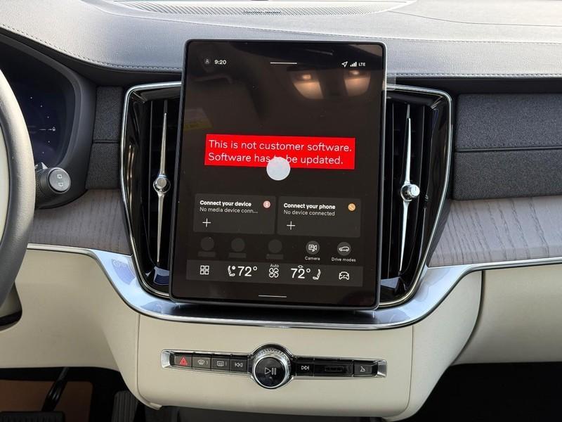 new 2026 Volvo XC90 Plug-In Hybrid car, priced at $85,625