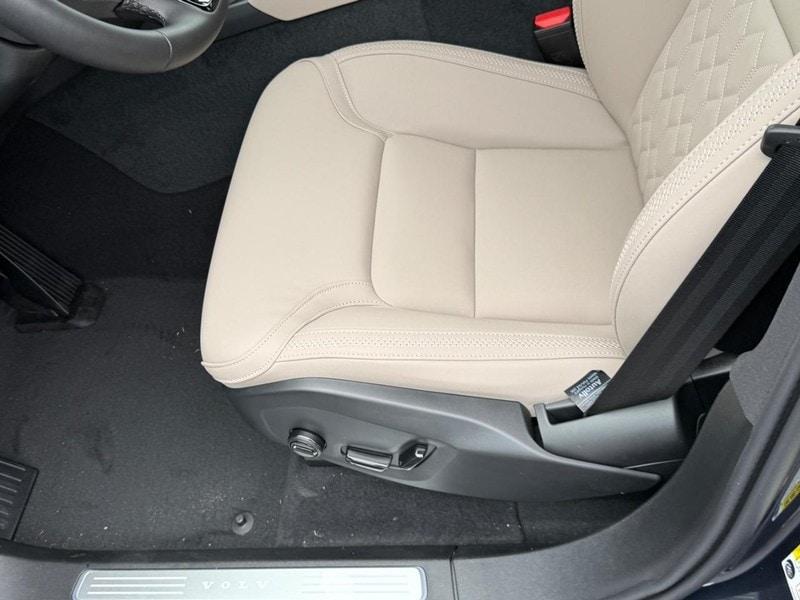 new 2026 Volvo XC90 car, priced at $68,825