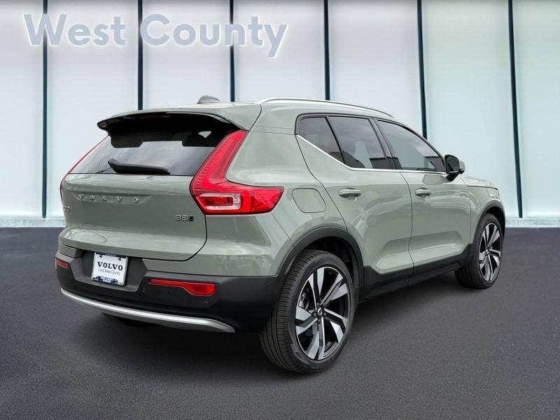used 2023 Volvo XC40 car, priced at $30,891