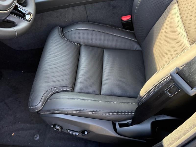 new 2026 Volvo XC60 car, priced at $63,935