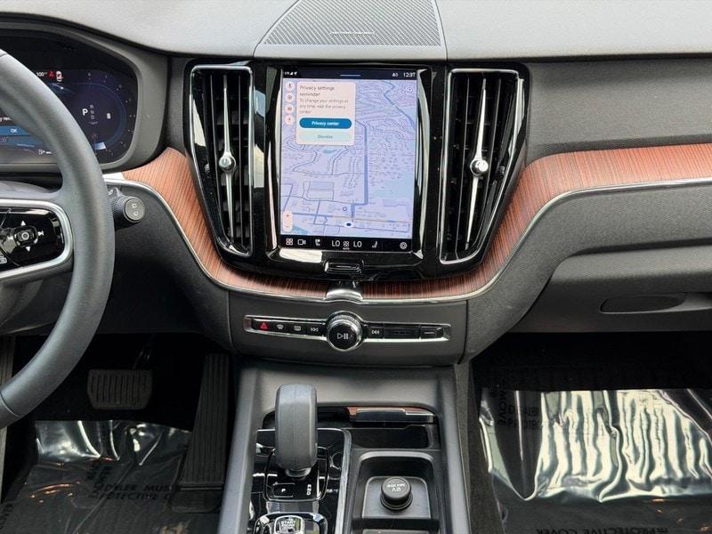 used 2023 Volvo XC60 car, priced at $38,305