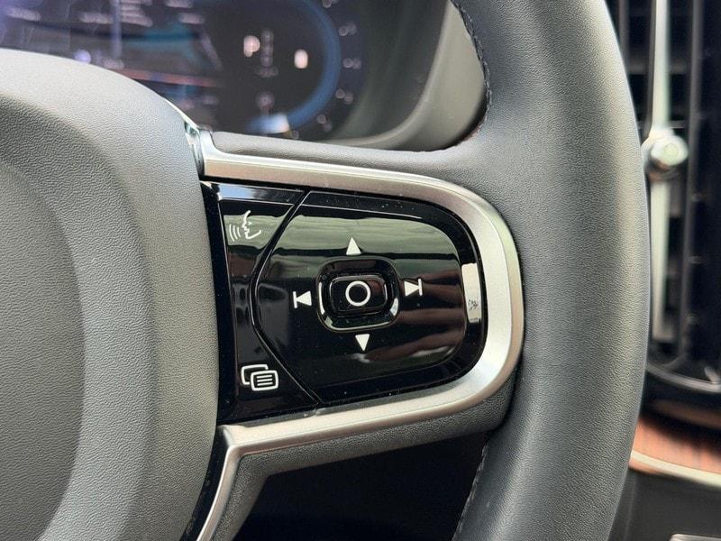 used 2023 Volvo XC60 car, priced at $38,305