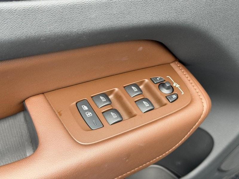 used 2023 Volvo XC60 car, priced at $38,305