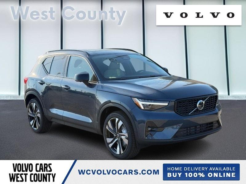2026 Denim Blue Volvo XC40