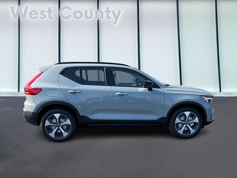 new 2026 Volvo XC40 car, priced at $50,150