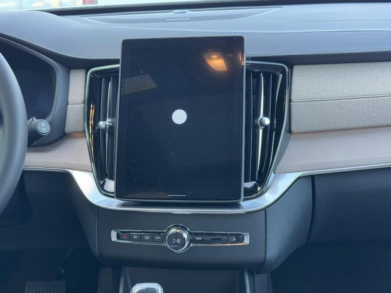 new 2026 Volvo XC90 Plug-In Hybrid car, priced at $81,995