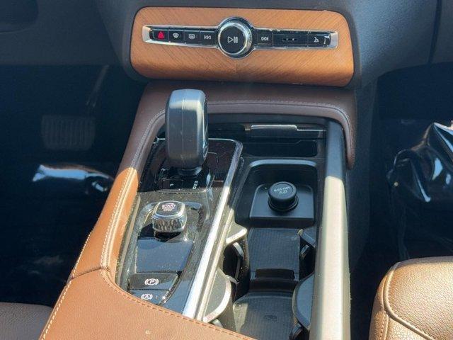 used 2023 Volvo XC90 car, priced at $38,842