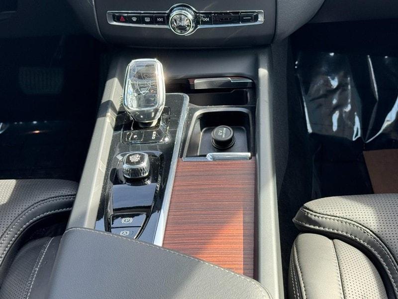 used 2023 Volvo XC60 car, priced at $38,941