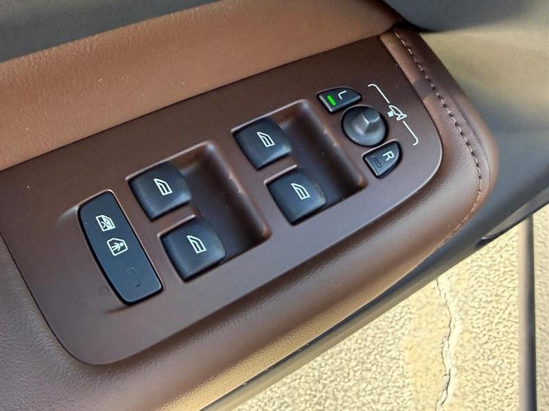 used 2023 Volvo XC60 car, priced at $36,500