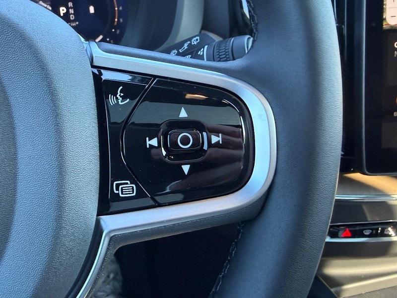 new 2026 Volvo XC60 car, priced at $52,545