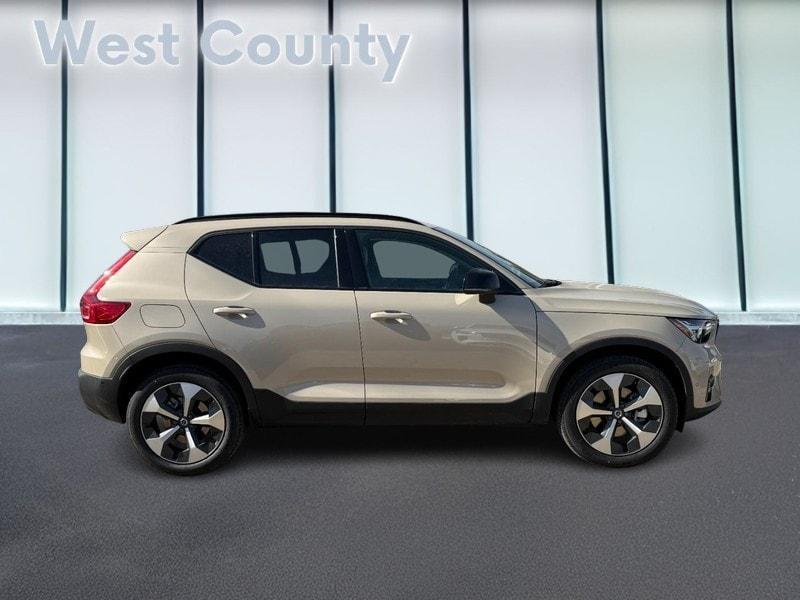 new 2026 Volvo XC40 car, priced at $46,525