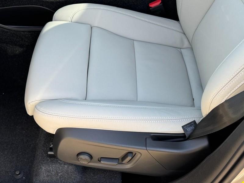 new 2026 Volvo XC40 car, priced at $46,525