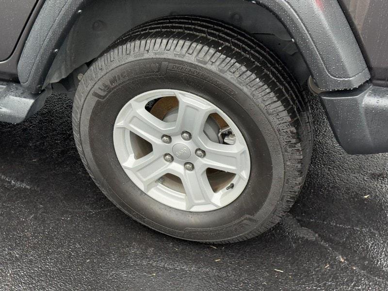 used 2021 Jeep Wrangler Unlimited car, priced at $27,942