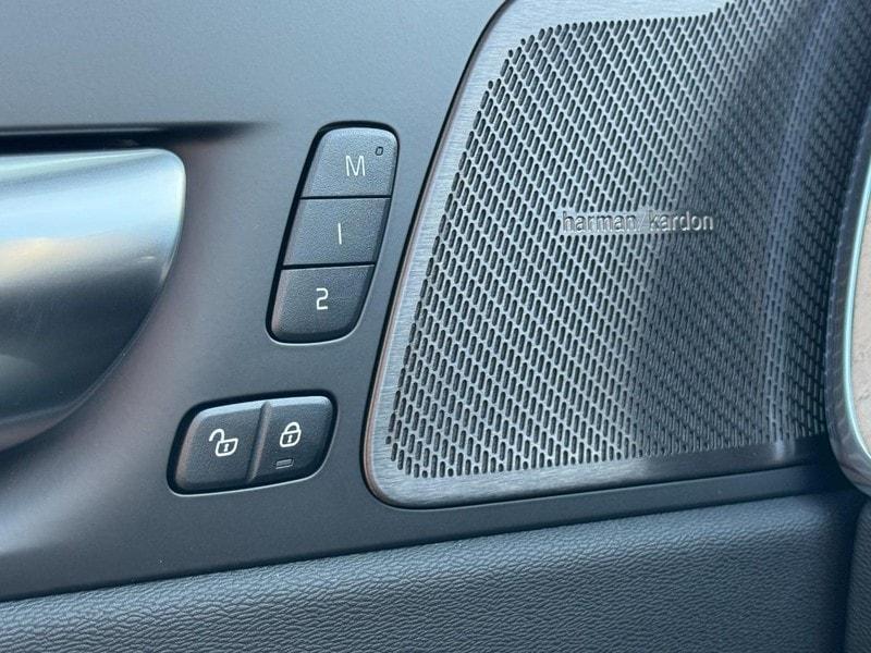 new 2026 Volvo XC60 car, priced at $59,225