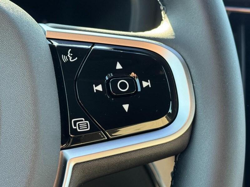 new 2026 Volvo XC60 car, priced at $59,225
