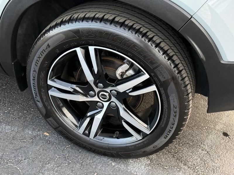 used 2025 Volvo XC40 car, priced at $28,956