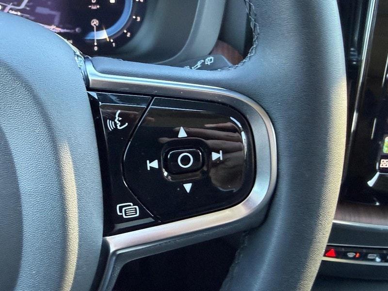 used 2023 Volvo XC60 car, priced at $31,978