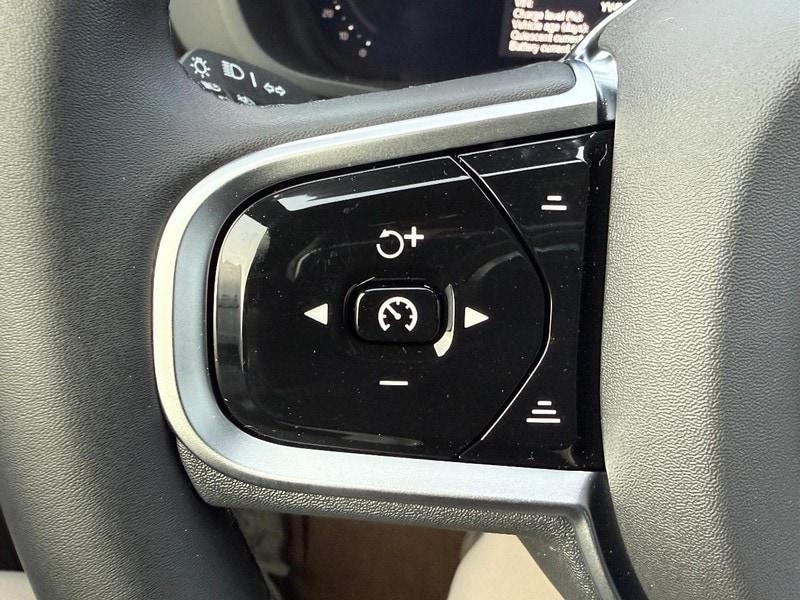 new 2026 Volvo XC60 car, priced at $59,190