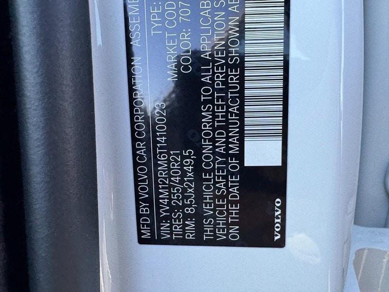 new 2026 Volvo XC60 car, priced at $64,525