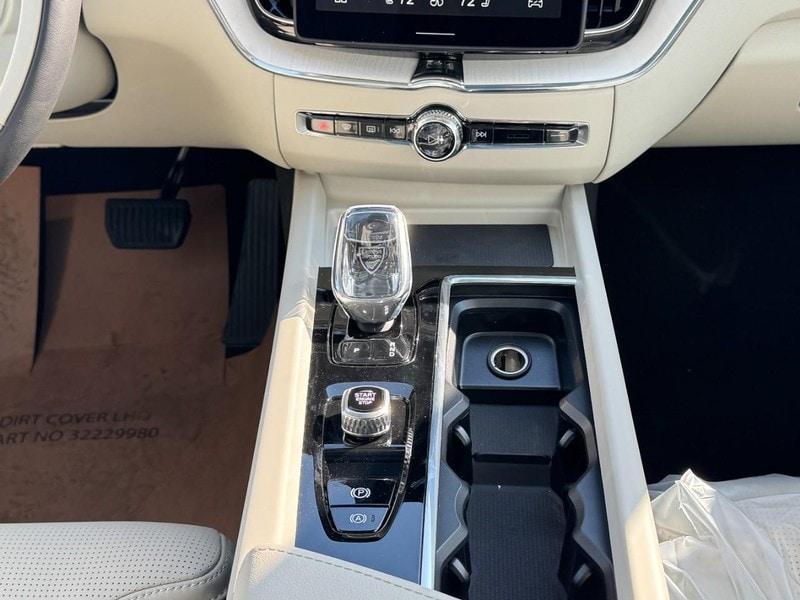 new 2026 Volvo XC60 car, priced at $64,525
