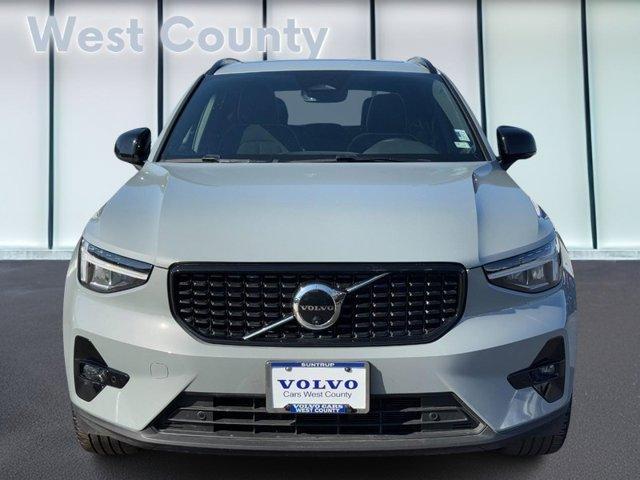 used 2025 Volvo XC40 car, priced at $33,942