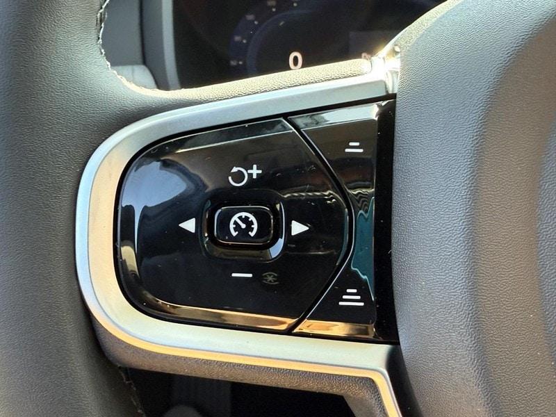 new 2025 Volvo V90 Cross Country car, priced at $61,405