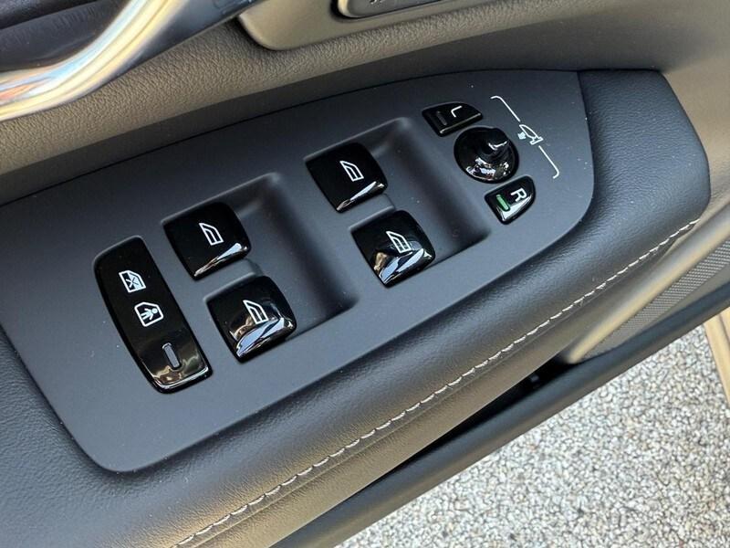 new 2025 Volvo V90 Cross Country car, priced at $61,405